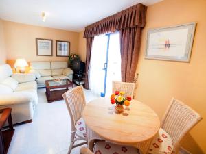 Apartment Turquesa Beach 03 by Interhome