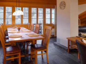 Apartment Chalet Pfingsteggblick by Interhome