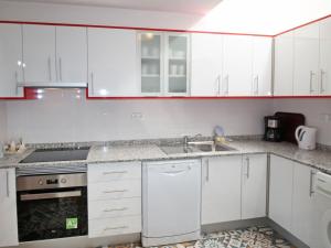 Holiday Home Mar y Montaña by Interhome