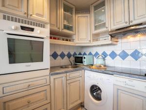 Studio Le Slalom - Val Claret-5 by Interhome