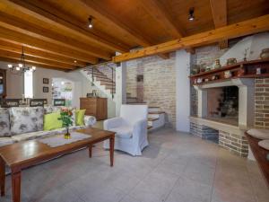 Holiday Home Ivanka by Interhome