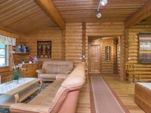 Holiday Home Uitonniemi- rummukkala by Interhome