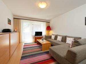 Apartment Apollo by Interhome