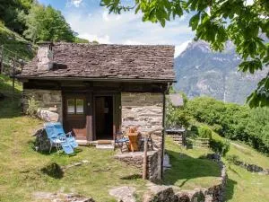 Holiday Home Rustico Fey by Interhome - Sobrio