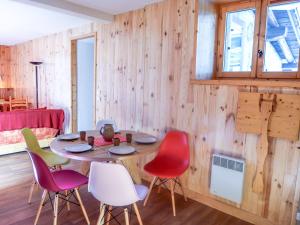 Apartment Chalet Le Tour by Interhome