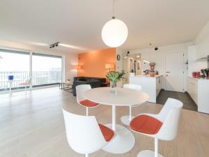 Apartment Havenzicht with parking by Interhome