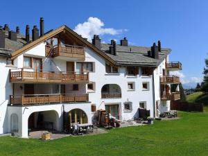 Apartment Chesa Fuolla Verda A8 by Interhome