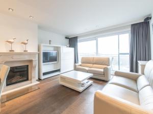 Apartment Queen Mary 503 with terrace by Interhome