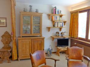 Apartment Chesa Cripels II by Interhome