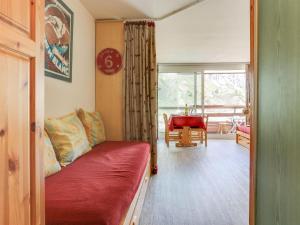 Studio Palafour - Le Lac-2 by Interhome