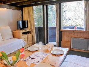 Apartment Grand Roc-4 by Interhome