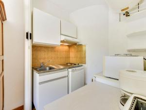 Appartements Studio Antares-2 by Interhome : photos des chambres