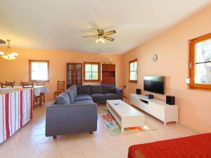 Holiday Home Golf Tee by Interhome