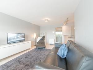 Apartment Queen Mary 302 with balcony by Interhome