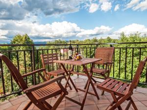 Apartment Tre Rose by Interhome