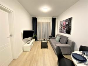 EXCLUSIVE 2BR! Apartment in CENTER +NETFLIX +GYM