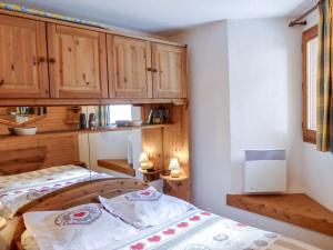 Apartment Le Plan des Reines by Interhome