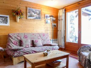 Apartment Le Plan des Reines by Interhome