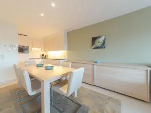 Apartment Seaside 4-02 by Interhome - 布列登