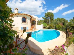 Holiday Home Lolita by Interhome