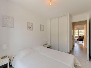 Apartment 79 Bay-2 by Interhome