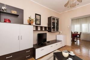 Apartments Tara, Šibenik - Mandalina