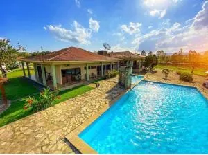 绿意盎然乡间宾馆 - 卡鲁阿鲁