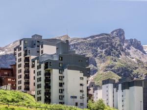Apartment Le Schuss - Val Claret-6 by Interhome
