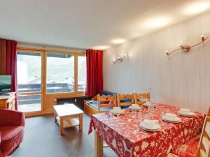 Apartment Le Schuss - Val Claret-6 by Interhome