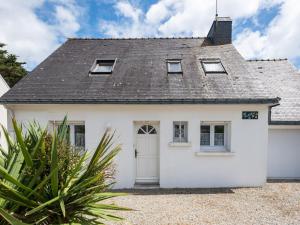 Holiday Home Ty Jeanne by Interhome