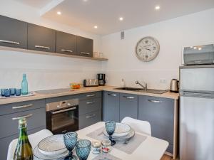 Apartment Les Gemeaux-6 by Interhome