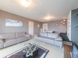 Apartment Calista 213 with balcony by Interhome