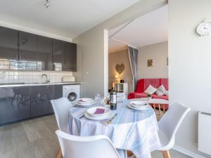 Apartment Le Maxime-2 by Interhome