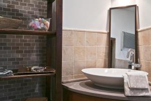 One-Bedroom Apartment - Via della Spada 6