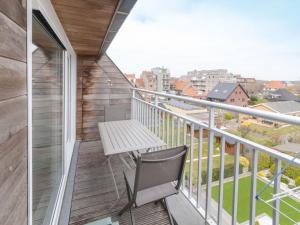 Apartment Pauls parklane with balcony by Interhome