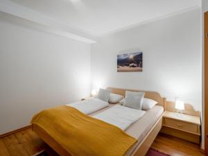 Apartment Appartement 2 by Interhome