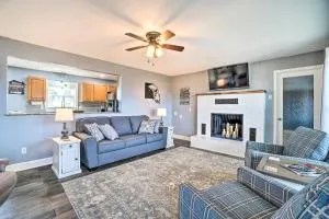 Table Rock Lake Home - Fire Pit and Lake Views! - Shell Knob