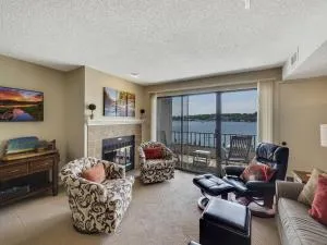 228 Edgewater Inn - 沙勒瓦