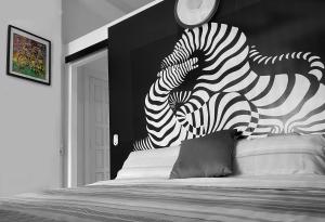 Sunrise Estudio Zebra, con vistas jardín y mar