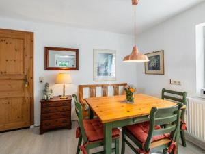 Tranquil Pepelow Retreat