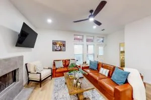 Stonebriar Stunner - Camey