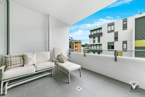 KOZYGURU | Mascot 2 Bed APT | FREE Double-PARKING