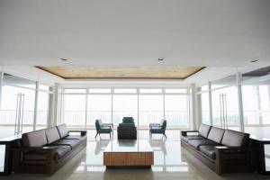 A2J Executive Studio Suite near Skyranch & Malls Tagaytay