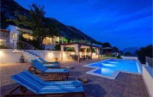 Amazing Home In Zvecanje-Gata - Zvečanje