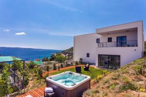 Seaview holiday home Lemona 