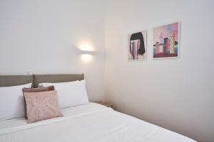 Elite Living 2bd Apt next to Hilton-Ilisia Park