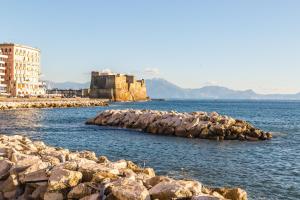 Parthenopes eye on the seafront by Napoliapartments