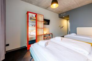 Hotels MEININGER Hotel Bordeaux Gare Saint-Jean : Chambre Triple