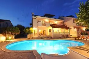 Apartments Villa Marnii - Gornje Petrčane