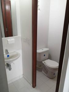 Hermoso apartamento con piscina.